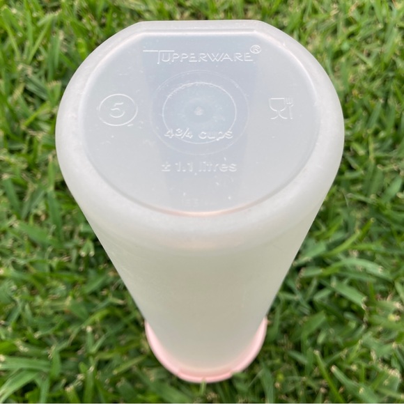 Tupperware Pasta Keeper - Picture 2 of 6